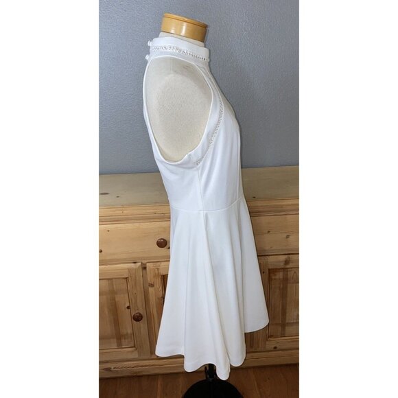 B Smart Dress Junior’s Size 13 White Sleeveless Lined Party New - Picture 4 of 11